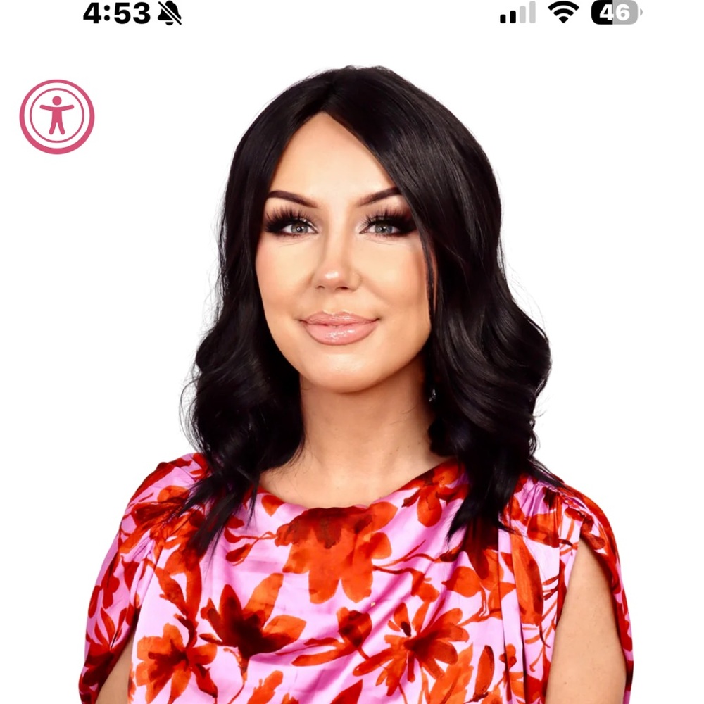 Chelsey smith cosmetics wig